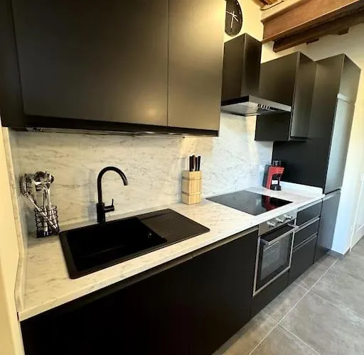 Apartament Chicca Nel Cuore Di Pietrasanta