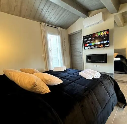 Apartament Chicca Nel Cuore Di *